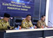 Sekda Machiavelli Pimpin Rapat Evaluasi Capaian Target Pajak dan Retribusi Daerah TW III Tahun 2025