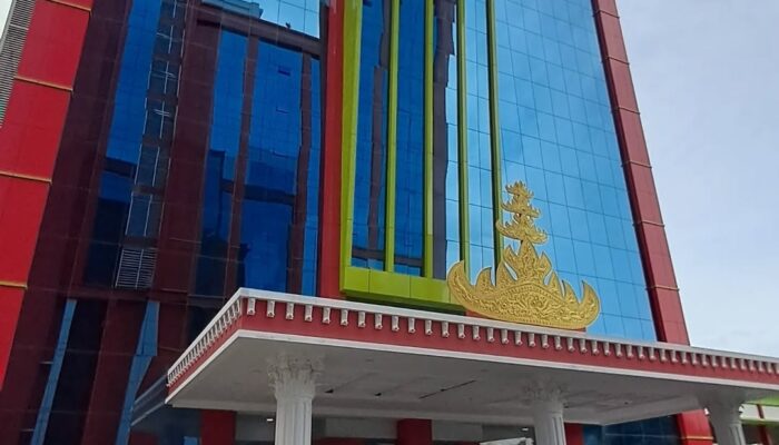 Bapenda Bandar Lampung: Kantor Mewah, ATK Wah, Rakyat Merana?